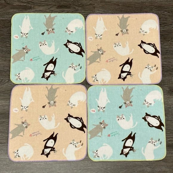 Kitten Cat Loves Move Japanese Handkerchief ❘ Hand Towel ❘ Face Towel (Blue) - Picture 3 of 5